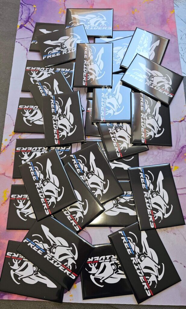 magnets avec le logo de free riders